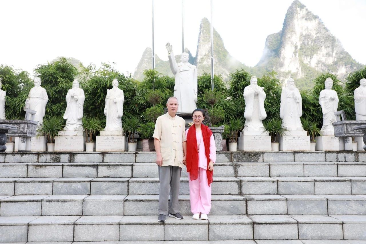 做最真實(shí)的自己，不要去做別人！