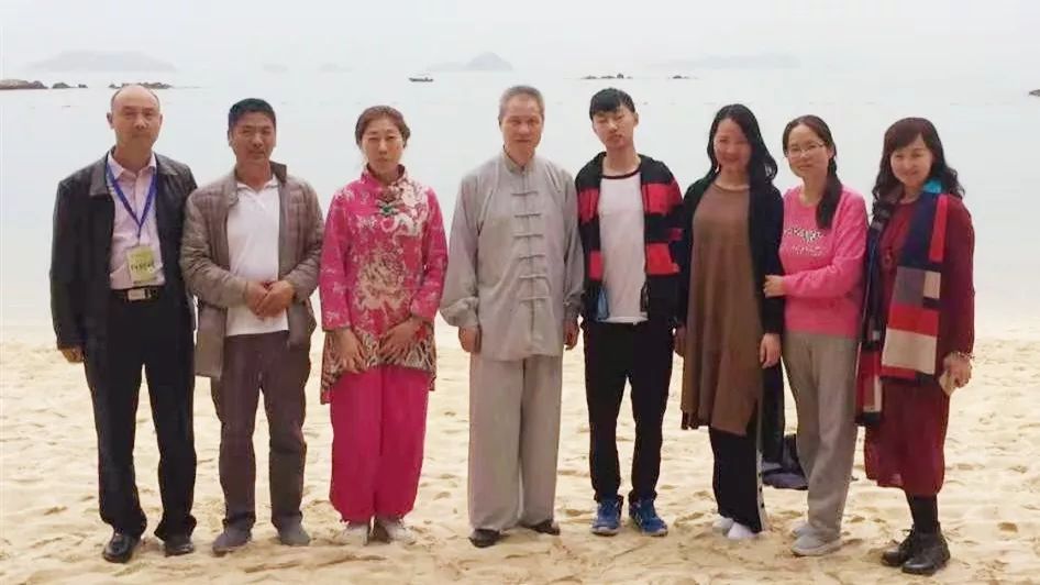 孩子突然不上學了？是提醒家長要覺醒了！