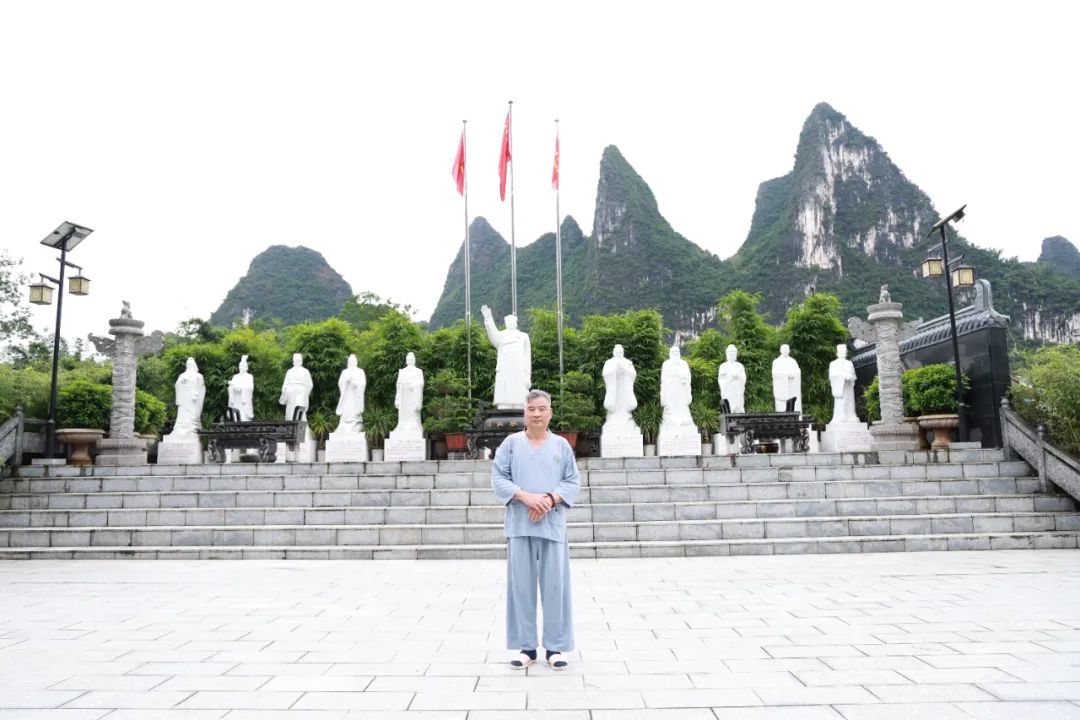 1724915660.jpg 1724915660.jpg