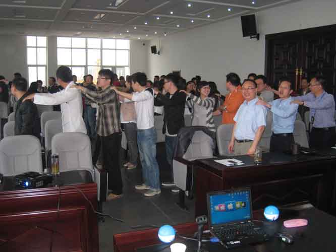 1731553922444963.jpg 學(xué)員們互動(dòng).jpg