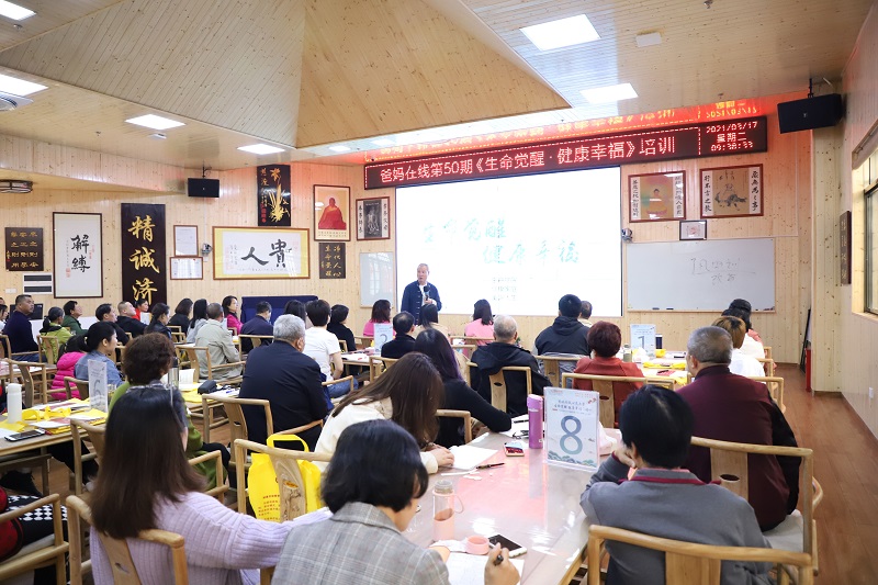 1731826556170748.jpg 1616035308942383.jpg