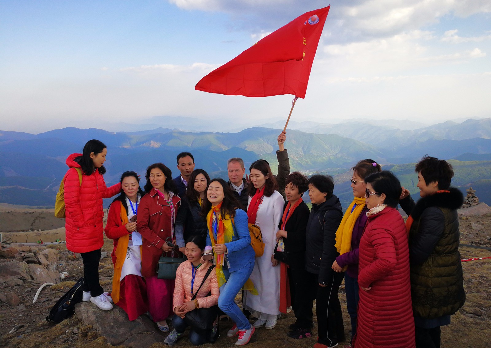 1732061972632890.jpg 1495099893662946.jpg