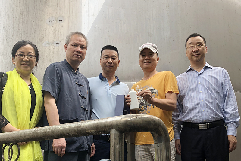 1526955852445381.jpg 1526955852445381.jpg