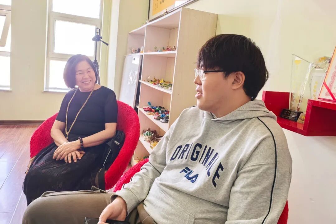 視野與愛心是打開心理咨詢大門的鑰匙——遼寧爸媽在線中心成員之家沙龍紀(jì)實(shí)