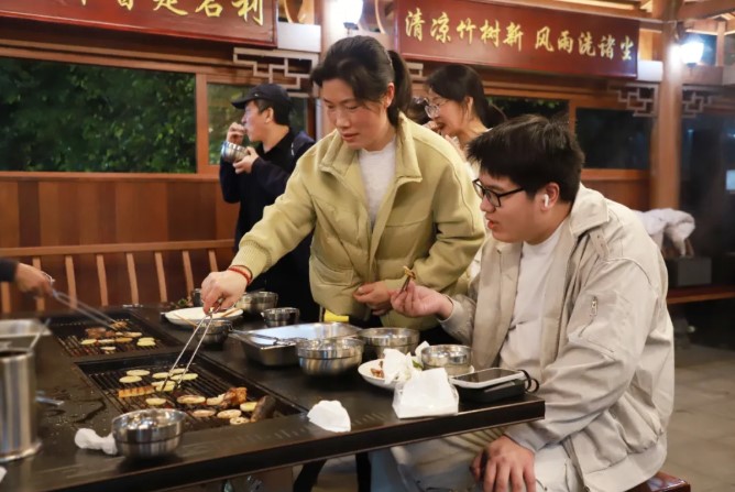 屏幕截圖 2025-11-27 104103.jpg